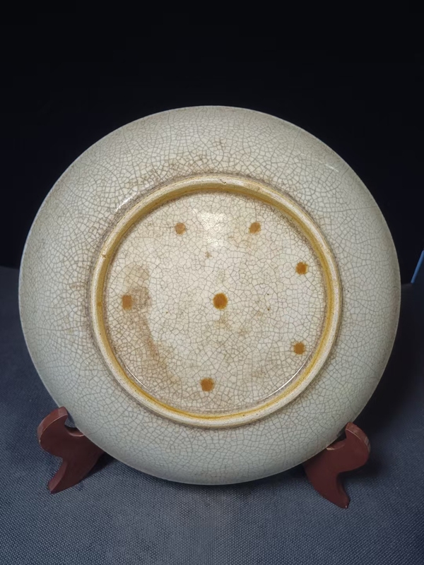 古玩陶瓷（全品）清三代乾隆7星哥釉超大盤尺寸直徑：27厘米拍賣，當前價格2998元
