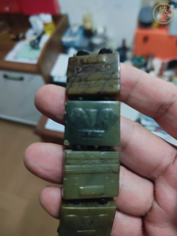 古玩玉器地方玉雕“獸面紋”手排真品鑒賞圖