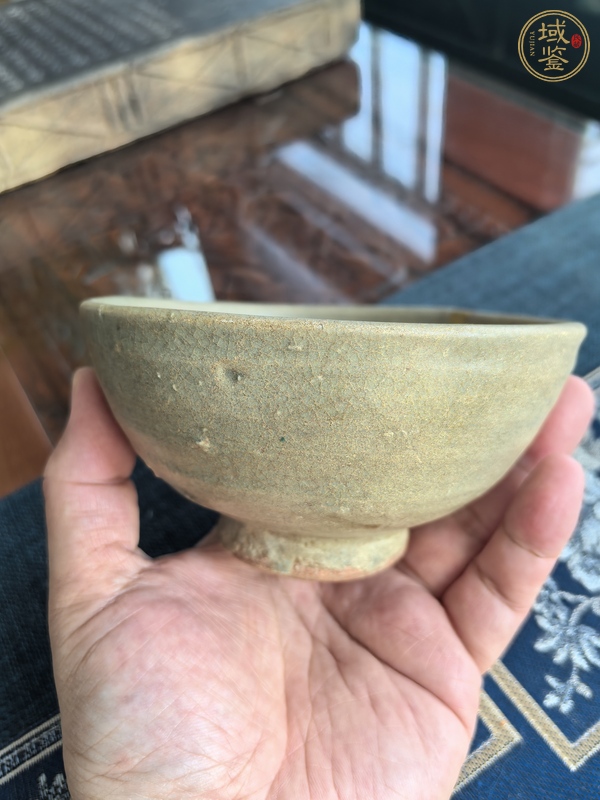 古玩陶瓷龍泉青瓷碗真品鑒賞圖