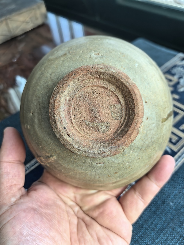 古玩陶瓷元末明初·龍泉青瓷印章紋碗拍賣(mài)，當(dāng)前價(jià)格2288元