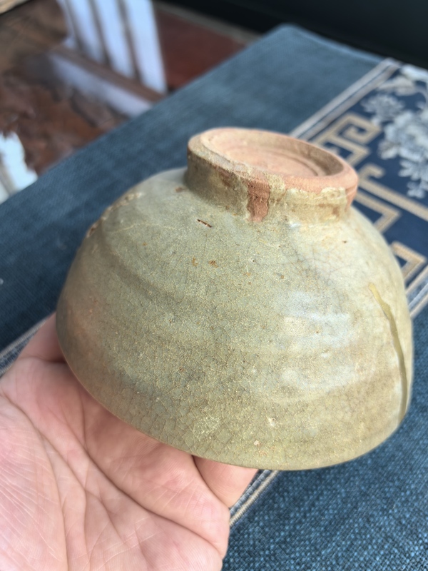 古玩陶瓷元末明初·龍泉青瓷印章紋碗拍賣(mài)，當(dāng)前價(jià)格2288元