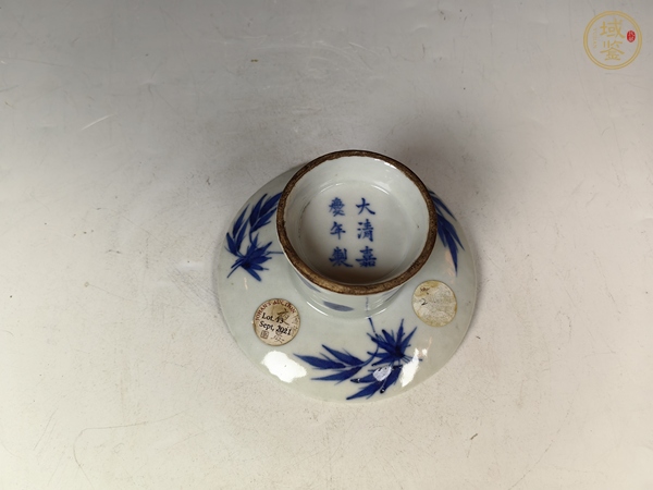 古玩陶瓷嘉慶青花梅花詩文高足盤真品鑒賞圖