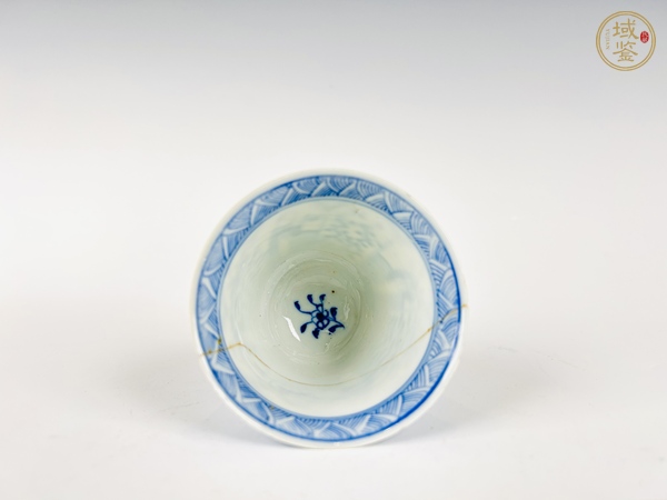 古玩陶瓷清光緒·青花人物故事鈴鐺杯真品鑒賞圖