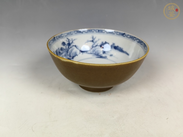 古玩陶瓷康熙醬釉內(nèi)青花風(fēng)景山水青花碗真品鑒賞圖