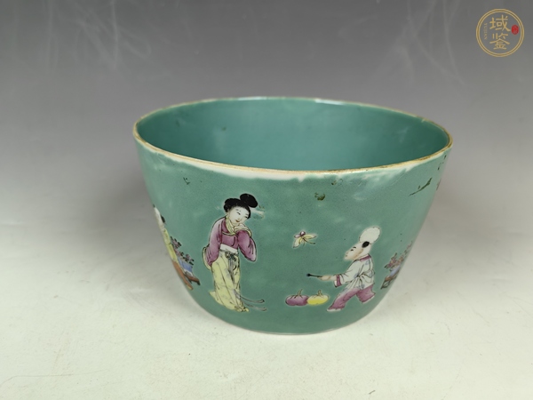 古玩陶瓷民國(guó)松石綠粉彩仕女?huà)霊蛴螆@文房水呈真品鑒賞圖
