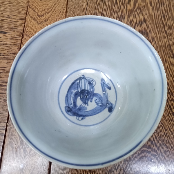 古玩陶瓷摩羯龍紋青花碗拍賣，當(dāng)前價(jià)格2800元