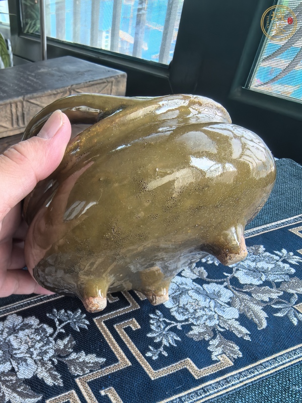 古玩陶瓷鱔魚黃釉三足雙耳爐真品鑒賞圖