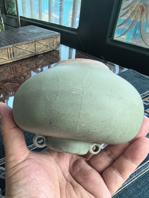 古玩陶瓷龍泉青瓷水盂真品鑒賞圖
