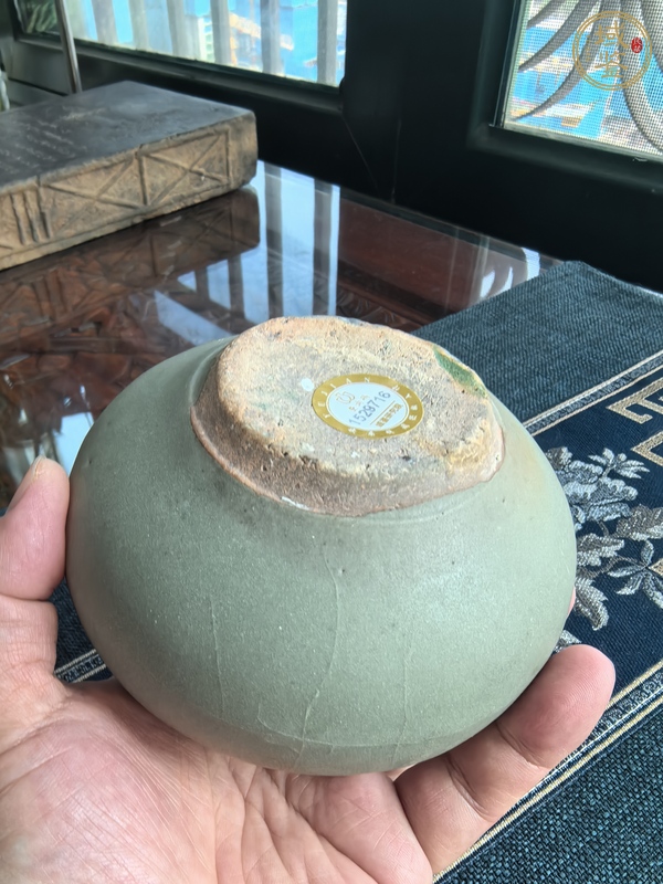 古玩陶瓷龍泉青瓷水盂真品鑒賞圖