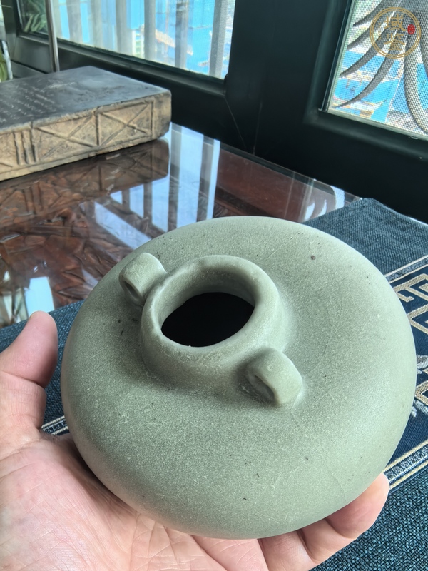 古玩陶瓷龍泉青瓷水盂真品鑒賞圖