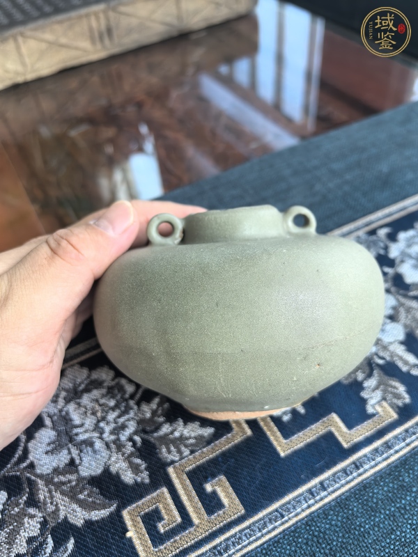 古玩陶瓷龍泉青瓷水盂真品鑒賞圖
