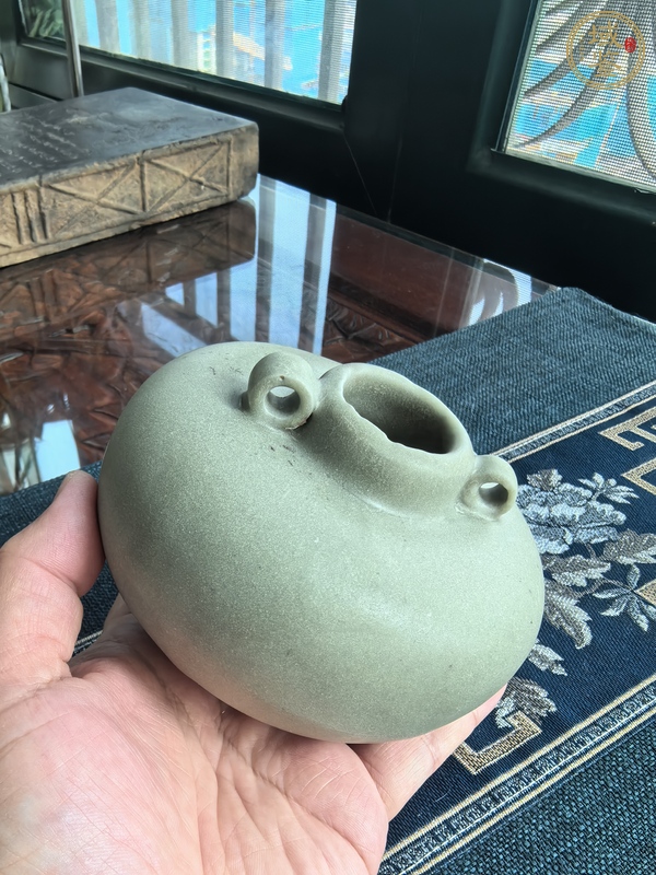 古玩陶瓷龍泉青瓷水盂真品鑒賞圖
