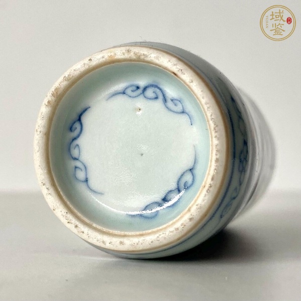 古玩陶瓷青花釉里紅人物故事紋鼻煙壺真品鑒賞圖