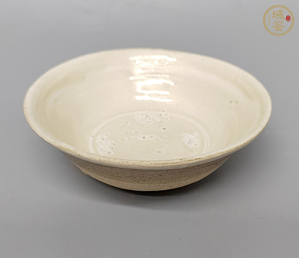 古玩陶瓷磁州窯白釉碗真品鑒賞圖