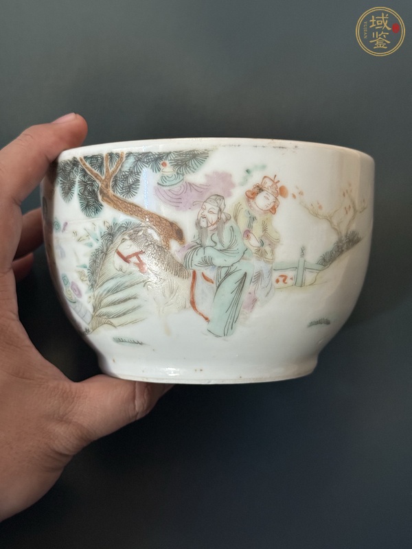 古玩人物紋粉彩蓋缸真品鑒賞圖