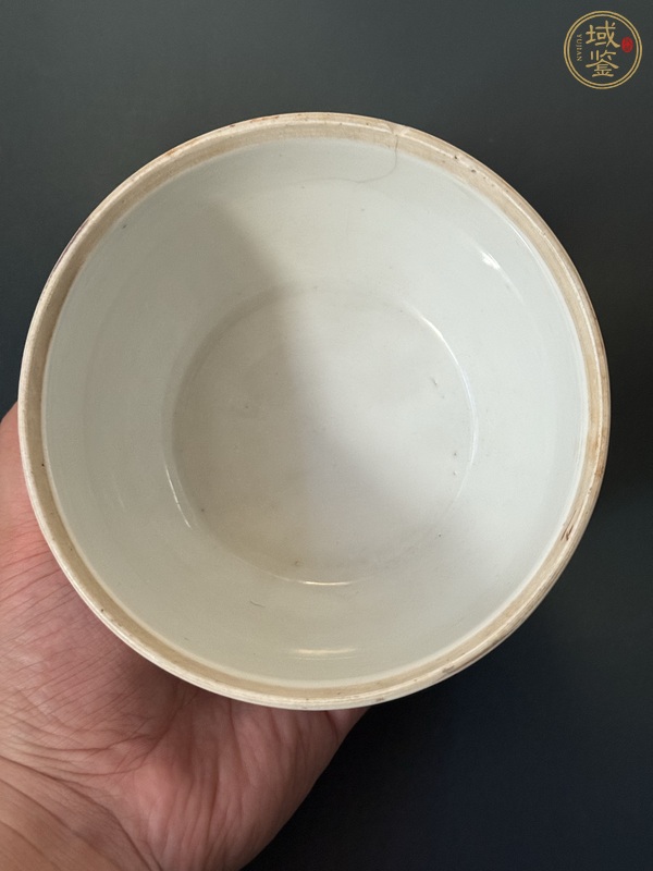 古玩陶瓷人物紋粉彩蓋缸真品鑒賞圖