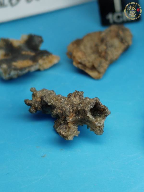 古玩雜項(xiàng)溶巖石真品鑒賞圖