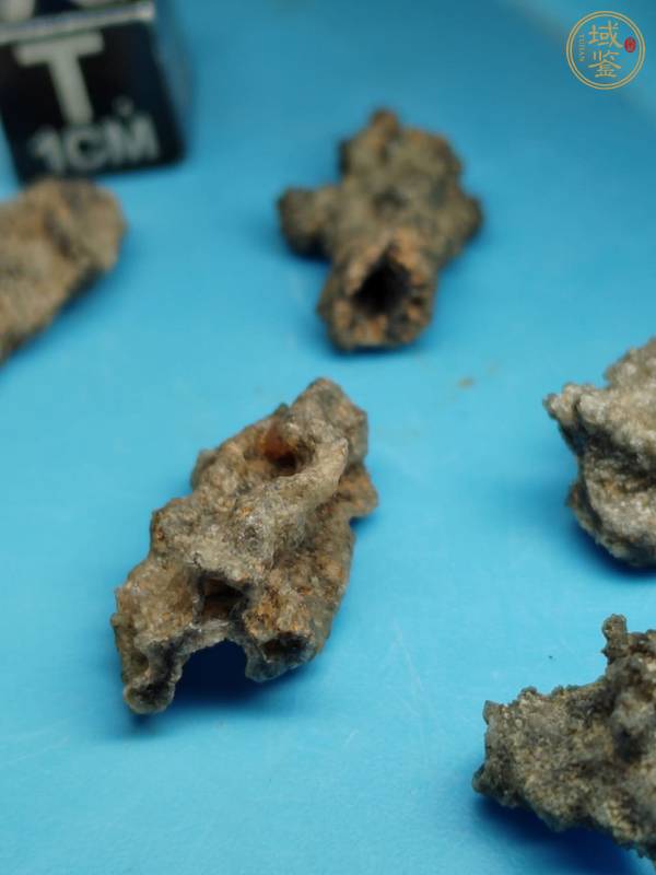 古玩雜項(xiàng)溶巖石真品鑒賞圖
