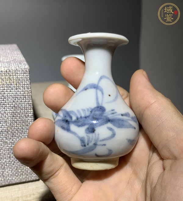 古玩陶瓷青花花卉紋玉壺春瓶真品鑒賞圖