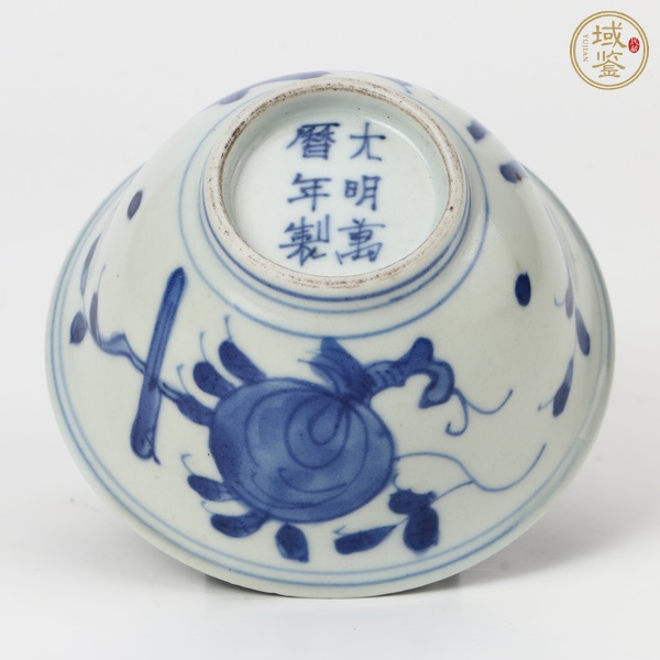 古玩陶瓷明晚期青花三多紋杯真品鑒賞圖