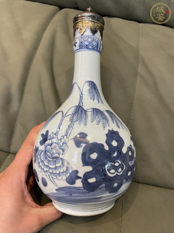 古玩陶瓷青花洞石花卉紋蒜頭瓶真品鑒賞圖