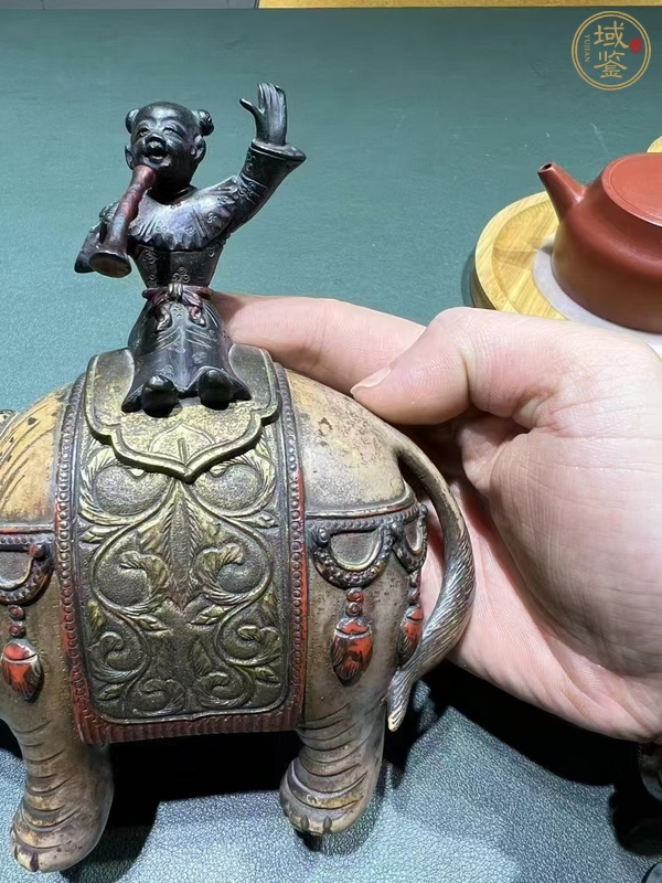 古玩銅器童子大象銅擺件真品鑒賞圖