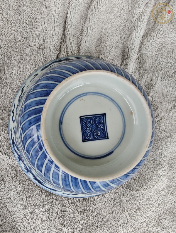 古玩陶瓷青花夔龍紋碗真品鑒賞圖