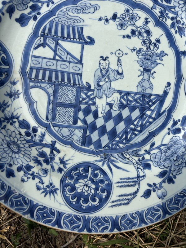 古玩陶瓷清康熙青花庭院嬰戲圖大盤拍賣，當(dāng)前價格8500元