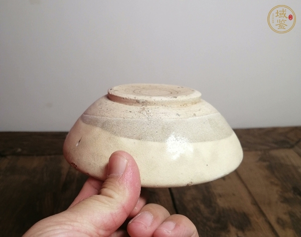 古玩陶瓷白釉茶盞真品鑒賞圖