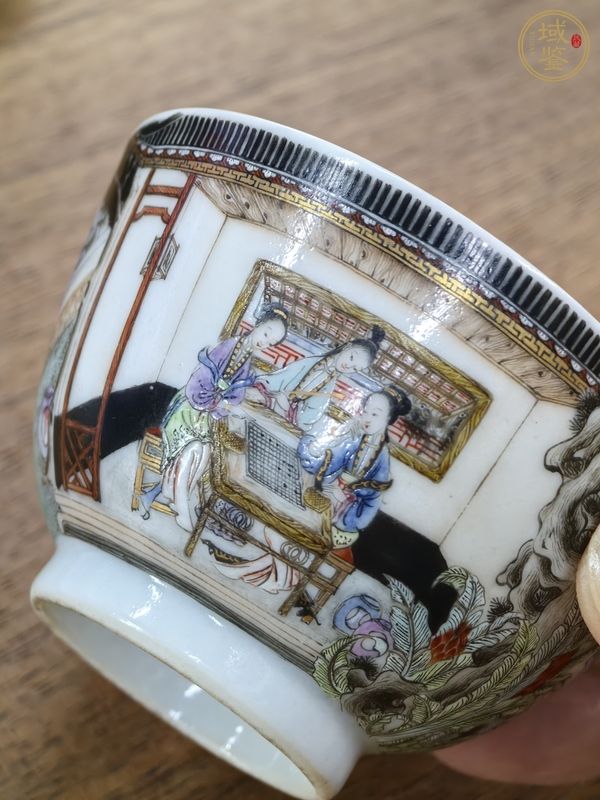 古玩陶瓷粉彩仕女人物茶杯真品鑒賞圖