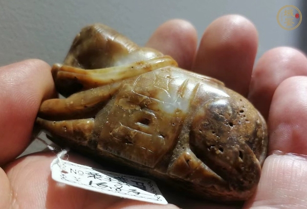 古玩玉器和田玉雕“臥馬”擺件真品鑒賞圖