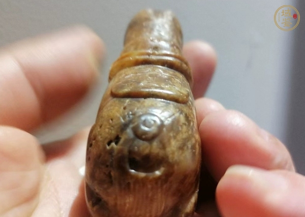 古玩玉器和田玉雕“臥馬”擺件真品鑒賞圖