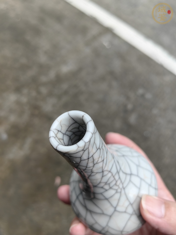 古玩陶瓷哥釉錐把瓶真品鑒賞圖