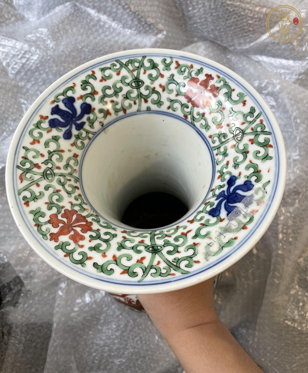 古玩陶瓷青花五彩花觚真品鑒賞圖