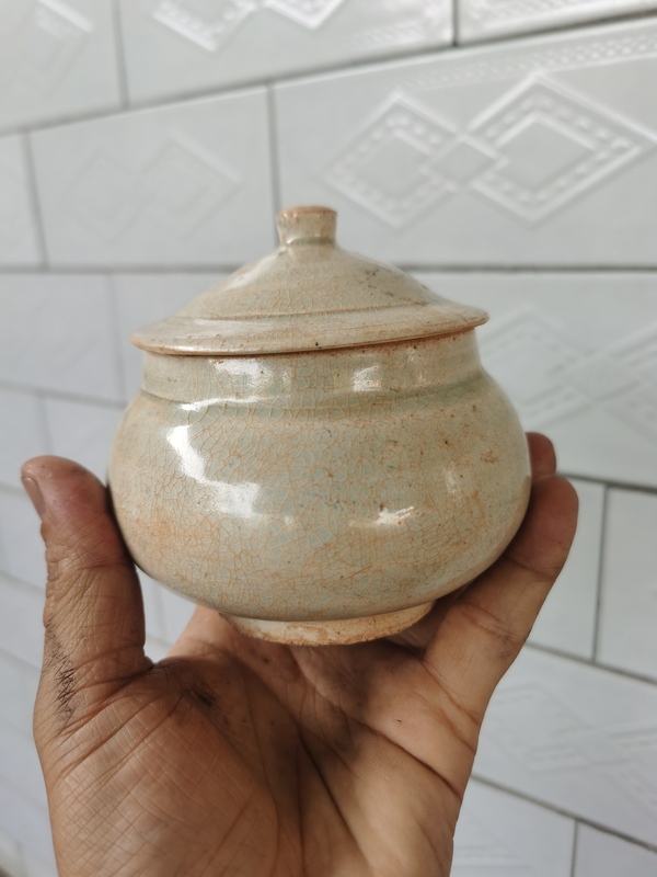 古玩轉賣青白釉蓋罐拍賣,當前價格0元