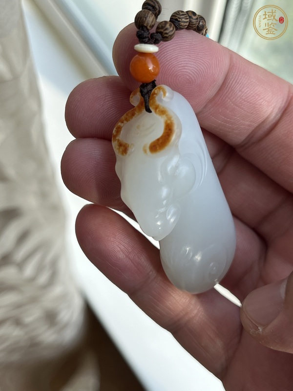 古玩玉器和田玉雕“臥羊”把件真品鑒賞圖