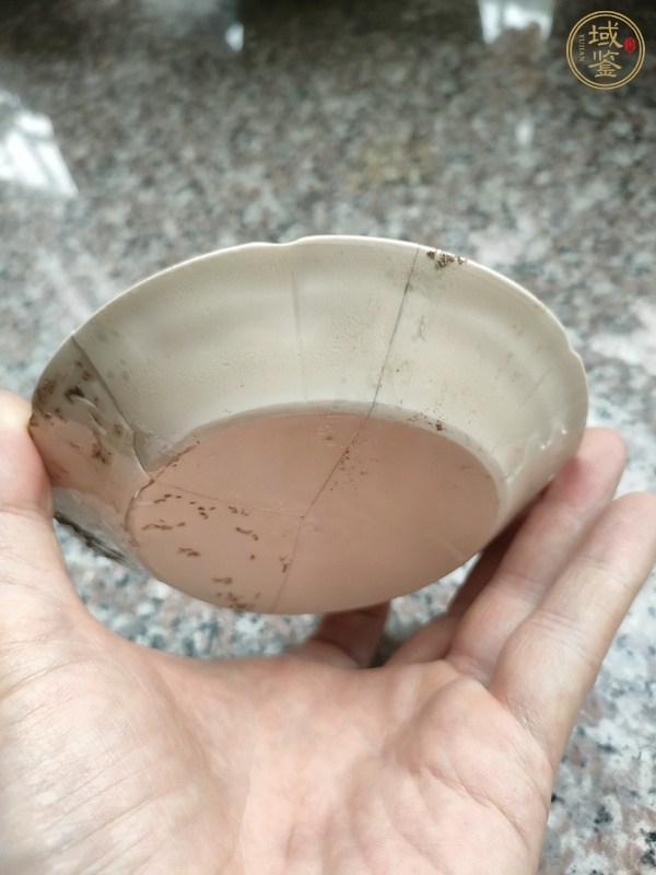 古玩陶瓷定窯白釉葵口洗真品鑒賞圖