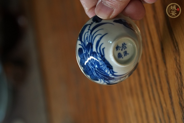古玩青花杯真品鑒賞圖