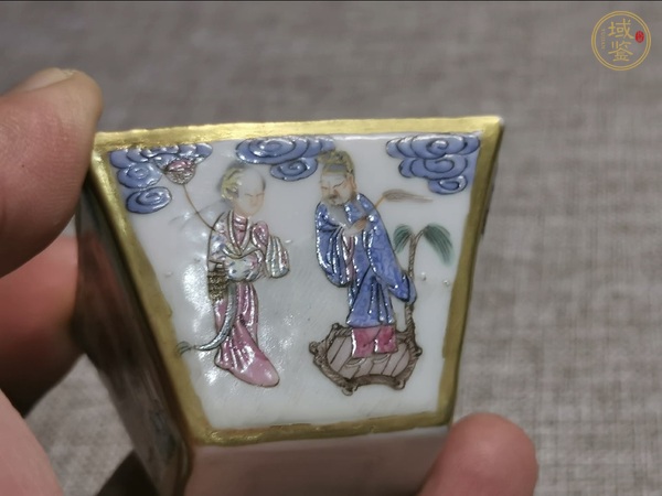 古玩陶瓷清中期 粉彩八仙人物紋斗杯真品鑒賞圖