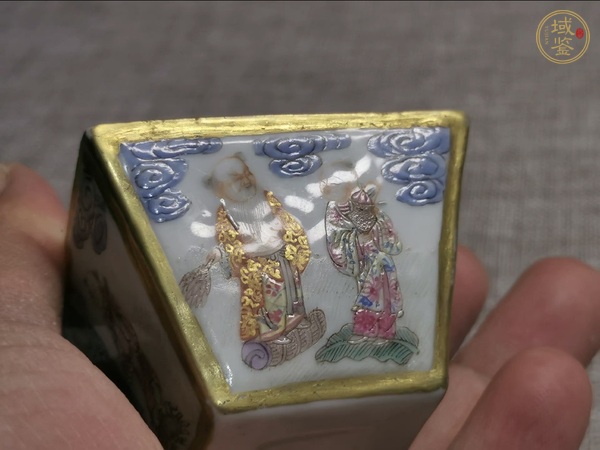 古玩陶瓷清中期 粉彩八仙人物紋斗杯真品鑒賞圖