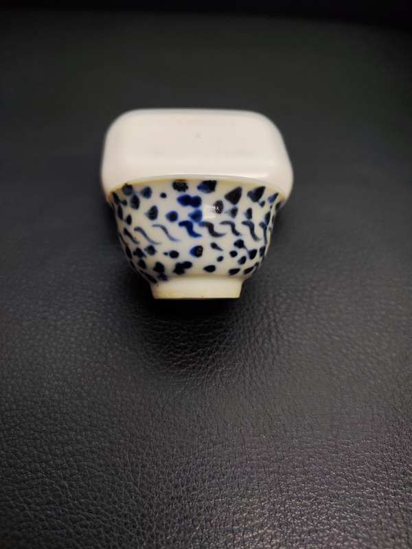 古玩陶瓷青花杯拍賣，當(dāng)前價(jià)格800元