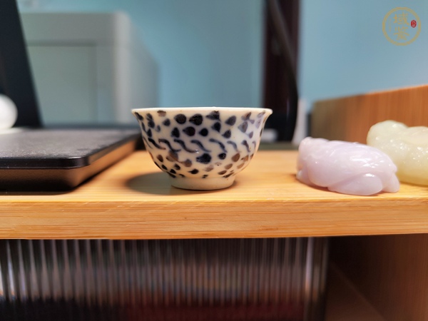 古玩陶瓷青花杯真品鑒賞圖