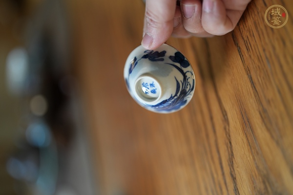 古玩陶瓷青花花卉紋杯，模糊，偏老真品鑒賞圖