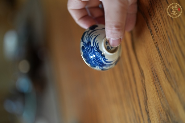 古玩陶瓷青花花卉紋杯，模糊，偏老真品鑒賞圖