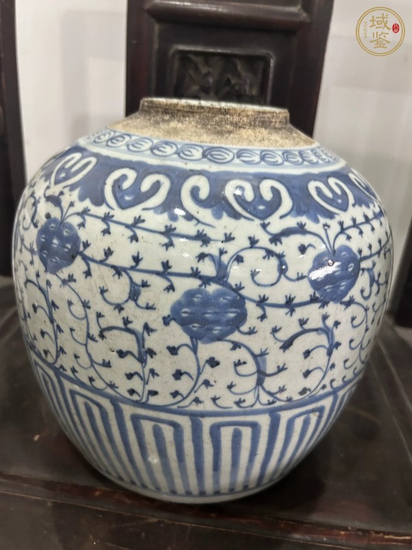 古玩陶瓷青花纏枝花卉紋蓋罐真品鑒賞圖