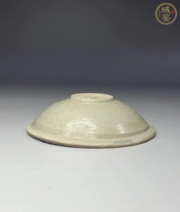 古玩陶瓷景德鎮青白釉芒口盞真品鑒賞圖