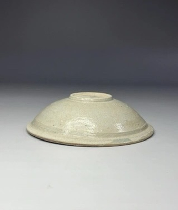 古玩陶瓷景德鎮(zhèn)青白釉芒口盞拍賣，當(dāng)前價格290元