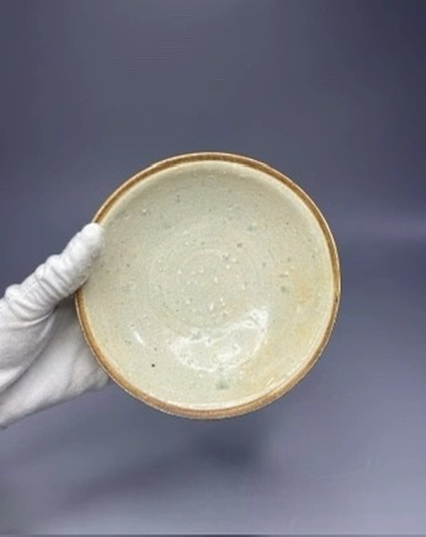 古玩陶瓷景德鎮(zhèn)青白釉芒口盞拍賣，當(dāng)前價格290元