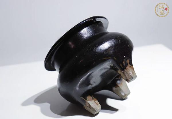 古玩陶瓷贛州窯黑釉鬲式爐真品鑒賞圖