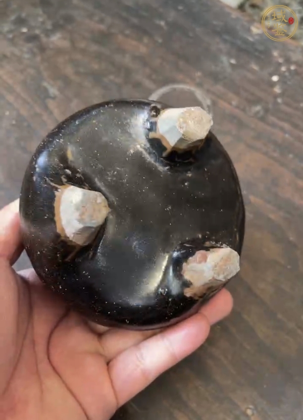古玩陶瓷贛州窯黑釉鬲式爐真品鑒賞圖